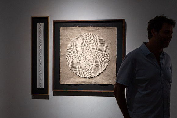 0292 Kai Lin Art OBJECTS-VAL03091