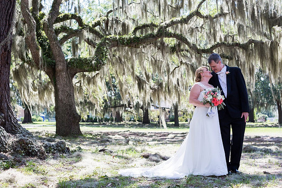 Whitefield-Chapel-Bethesda-Savannah-wedding-photographer-1365x910