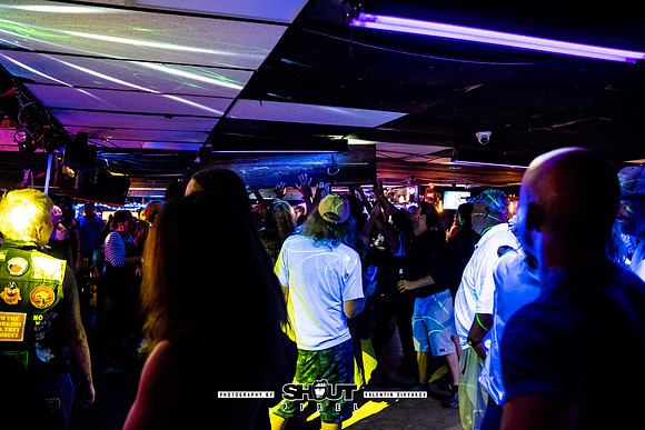 0102-Off-stage Captured by Robots show at Wormhole, Savannah, GA photo by Valentin Sivyakov-VAL04885