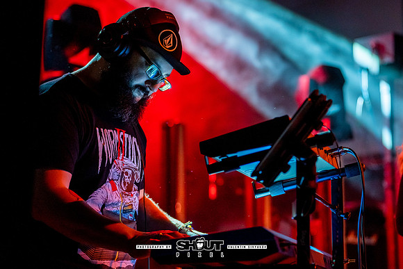 48- photo by Valentin Sivyakov-VAL03595
