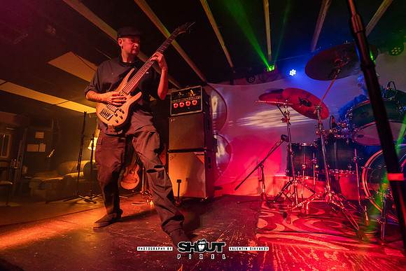 INSIGHT at The Wormhole photography by Valentin Sivyakov-VAL04381