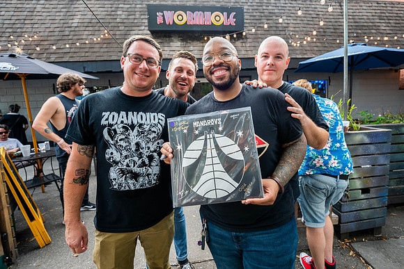 77-The Dog Days of Rock II at Wormhole Off-StageVAL07642