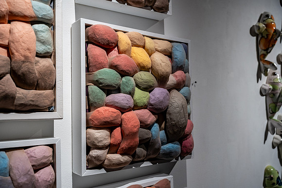 0281 KAI LIN ART MARBEL show VAL09351