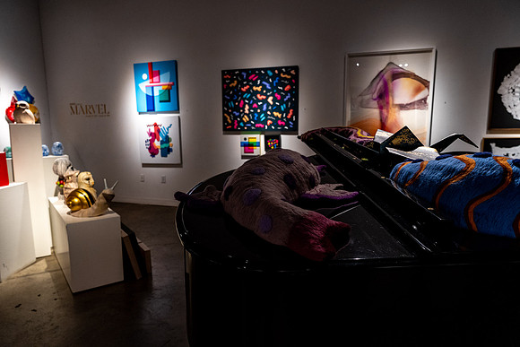 0405 KAI LIN ART MARBEL show VAL09567