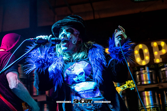 9-Savannah Stopover XI,Donna Savage, photo by Valentin Sivyakov-VAL04256