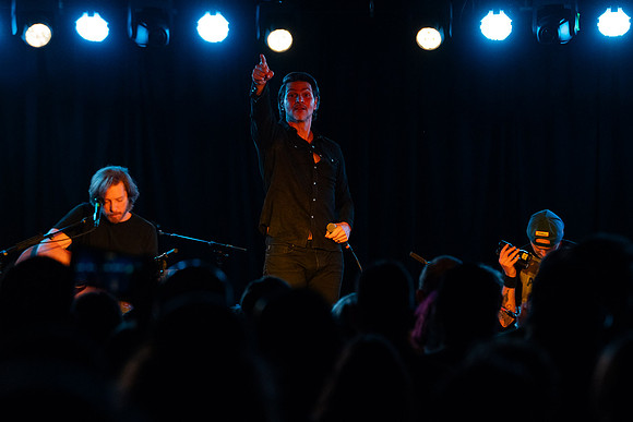 0084-Adelitas-Way-Center-Stage-Theater-ATL-VAL03895