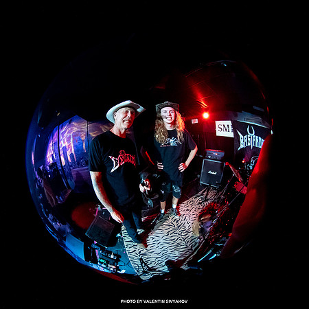 OFF Stage Bastardan Klept Dart at Smiths Olde Bar Photo By Valentin Sivyakov-VAL01132