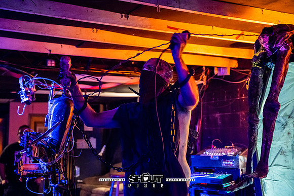 0045-Off-stage Captured by Robots show at Wormhole, Savannah, GA photo by Valentin Sivyakov-VAL04403