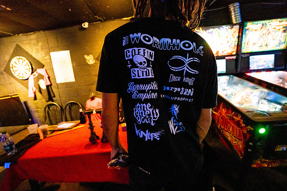 0151-WORMSTOCK III Off-Stage photo by Valentin Sivyakov shoutpixel