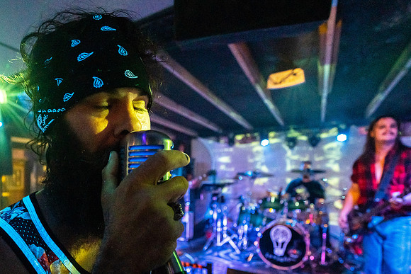 Obvious Liars at The Wormhole photography by Valentin Sivyakov-VAL03682