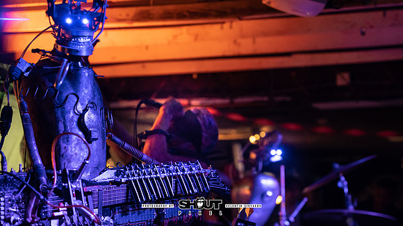 0095-Off-stage Captured by Robots show at Wormhole, Savannah, GA photo by Valentin Sivyakov-VAL04841