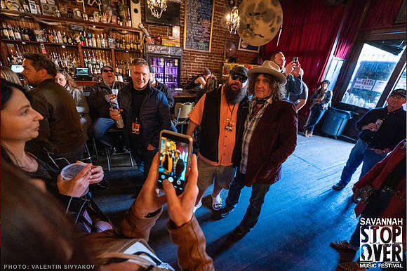 Whiskey_Wolves_of_the_West-Sivyakov-The Jinx_04