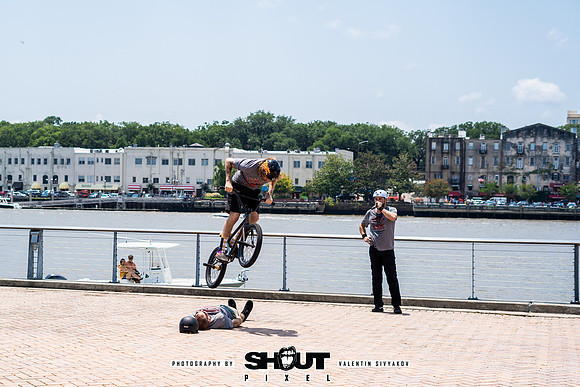 Savannah Mega Comic photography by shoutpixel