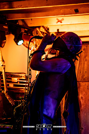 Captured by Robots photo by Valentin Sivyakov