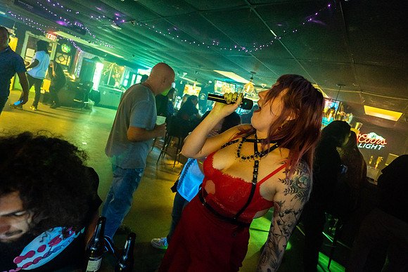 Off-Stage INSIGHT with Obvious Liars at The Wormhole photography by Valentin Sivyakov-VAL05879