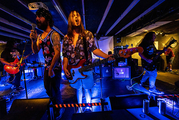 16-Obvious Liars- at The Dog Days of Rock II, Wormhole photo by Valentin SivyakovVAL08889