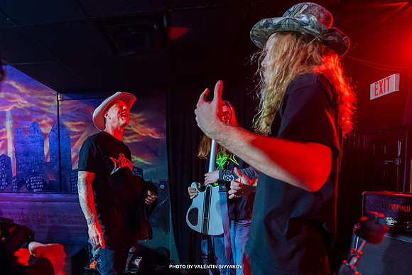 OFF Stage Bastardan Klept Dart at Smiths Olde Bar Photo By Valentin Sivyakov-VAL01138