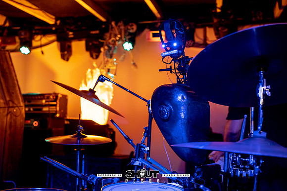 0121-Off-stage Captured by Robots show at Wormhole, Savannah, GA photo by Valentin Sivyakov-VAL05018