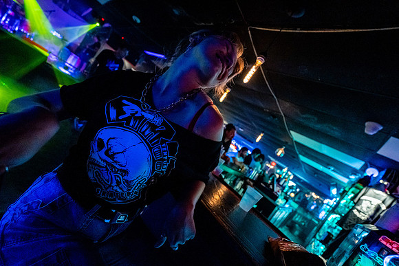 0194-WORMSTOCK III Off-Stage photo by Valentin Sivyakov shoutpixel