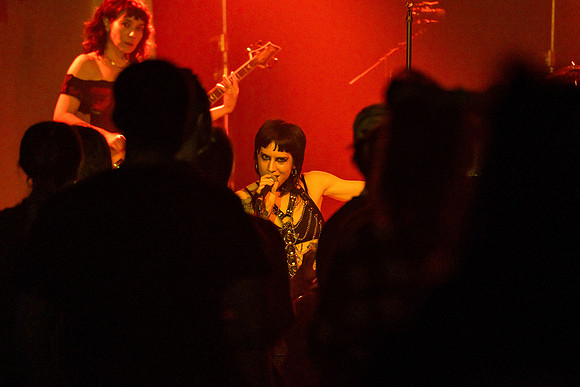 MAXINES at Howls of the Sirens Victory North photography by Valentin Sivyakov-VAL07181