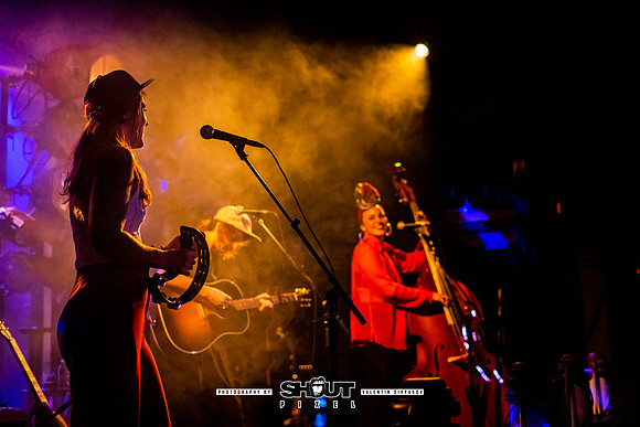 Rainbow Girls Twin Twangler Tour photo by Valentin Sivyakov