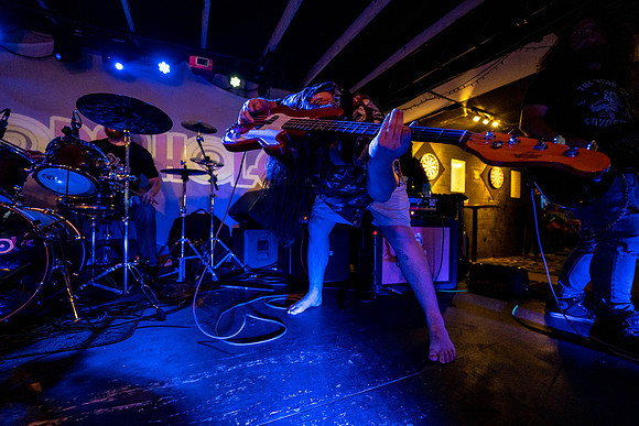 21-Obvious Liars- at The Dog Days of Rock II, Wormhole photo by Valentin SivyakovVAL09024