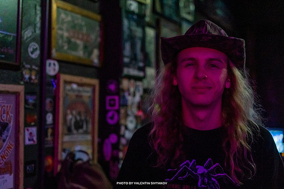 OFF Stage Bastardan Klept Dart at Smiths Olde Bar Photo By Valentin Sivyakov-VAL08318