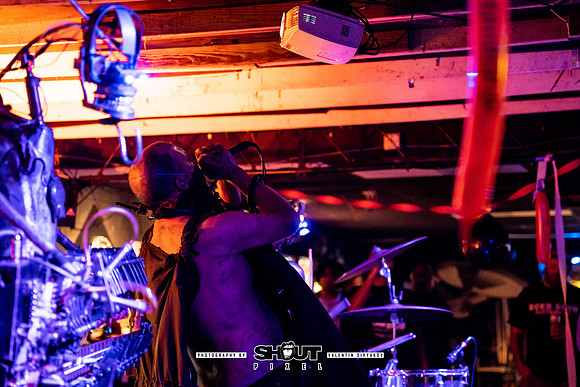 0096-Off-stage Captured by Robots show at Wormhole, Savannah, GA photo by Valentin Sivyakov-VAL04847