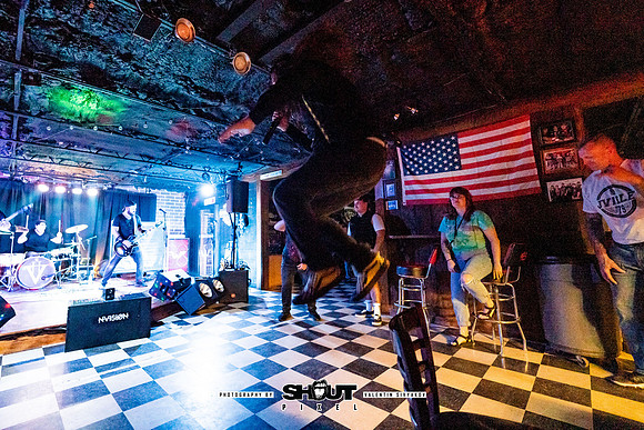 117- Nvision and Heavens Void, Pink Peugeot at Sav Wingmen Clubhouse photo by Valentin Sivyakov-VAL00412
