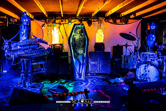 0118-Off-stage Captured by Robots show at Wormhole, Savannah, GA photo by Valentin Sivyakov-VAL05008
