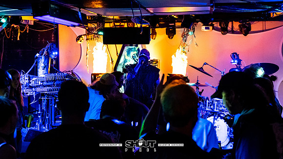 0116-Off-stage Captured by Robots show at Wormhole, Savannah, GA photo by Valentin Sivyakov-VAL04988