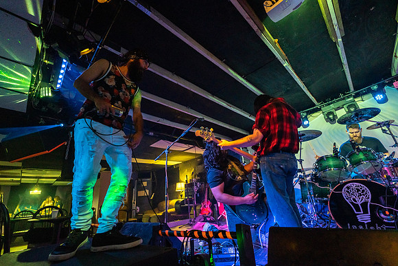 Obvious Liars at The Wormhole photography by Valentin Sivyakov-VAL03611
