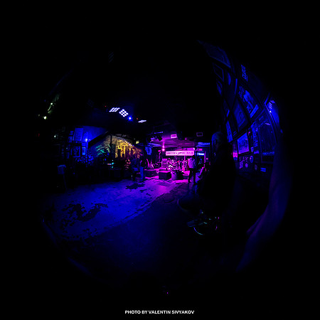 OFF Stage Bastardan Klept Dart at Smiths Olde Bar Photo By Valentin Sivyakov-VAL08222