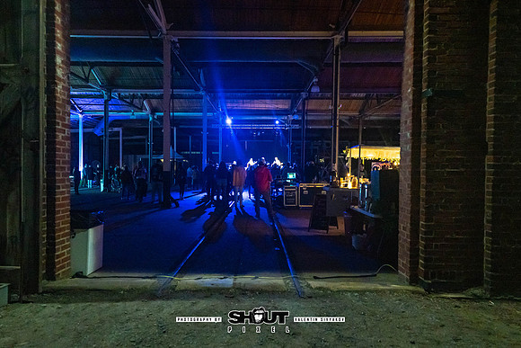 83-Savannah Stopover XI, photo by Valentin Sivyakov-VAL08021