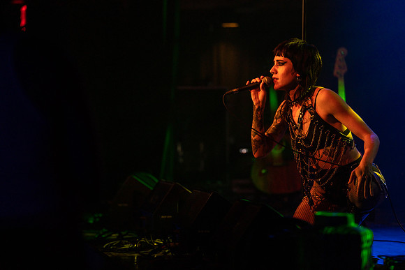 MAXINES at Howls of the Sirens Victory North photography by Valentin Sivyakov-VAL06791