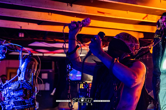 0046-Off-stage Captured by Robots show at Wormhole, Savannah, GA photo by Valentin Sivyakov-VAL04405