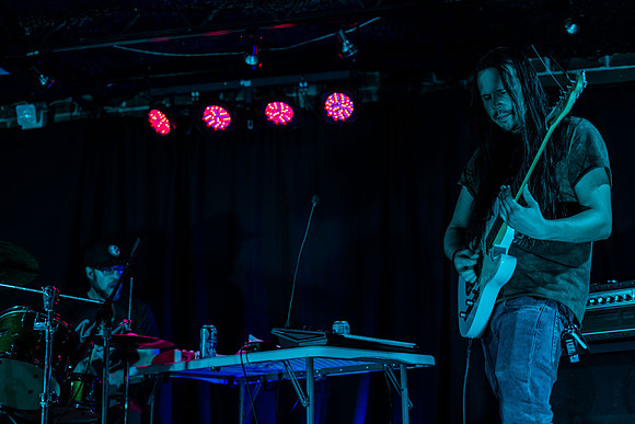 11- Nvision and Heavens Void, Pink Peugeot at Sav Wingmen Clubhouse photo by Valentin Sivyakov-VAL09244