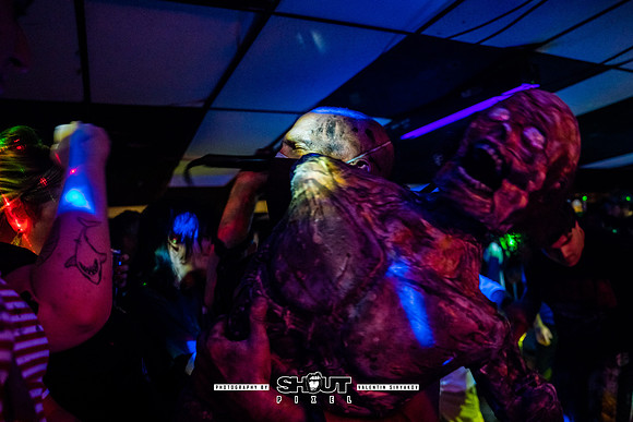 0039-Off-stage Captured by Robots show at Wormhole, Savannah, GA photo by Valentin Sivyakov-VAL04377