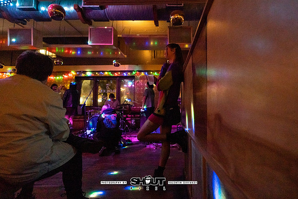 0035-Off-Stage Donna Savage--Fauvely-Smalltalk-Joshydrop at El-Rocko Lounge photo by Valentin Sivyakov-VAL07436