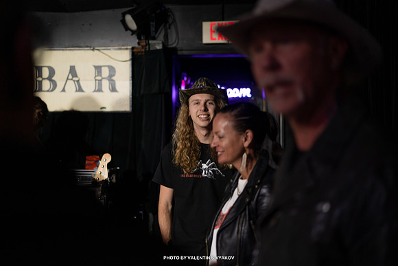 OFF Stage Bastardan Klept Dart at Smiths Olde Bar Photo By Valentin Sivyakov-VAL01431