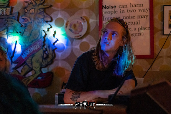 0064-Off-Stage Donna Savage--Fauvely-Smalltalk-Joshydrop at El-Rocko Lounge photo by Valentin Sivyakov-VAL08231