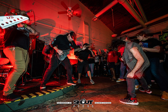 0063-Guns to Gallows at AURA Fest-0068-VAL00173