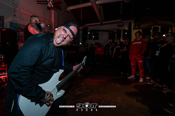 0025-Guns to Gallows at AURA Fest-0030-VAL09936