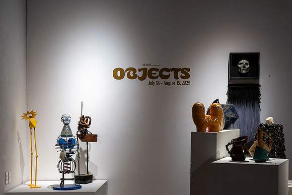 0221 Kai Lin Art OBJECTS-VAL02930