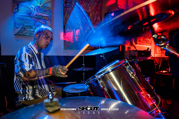 0070-Guns to Gallows at AURA Fest-0075-VAL00219
