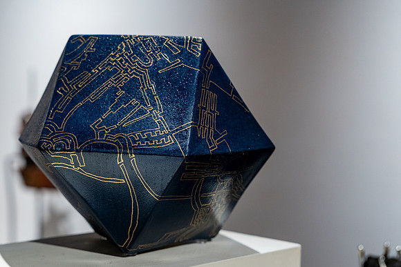 0050 Kai Lin Art OBJECTS-VAL02574