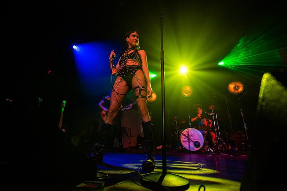 MAXINES at Howls of the Sirens Victory North photography by Valentin Sivyakov-VAL06813