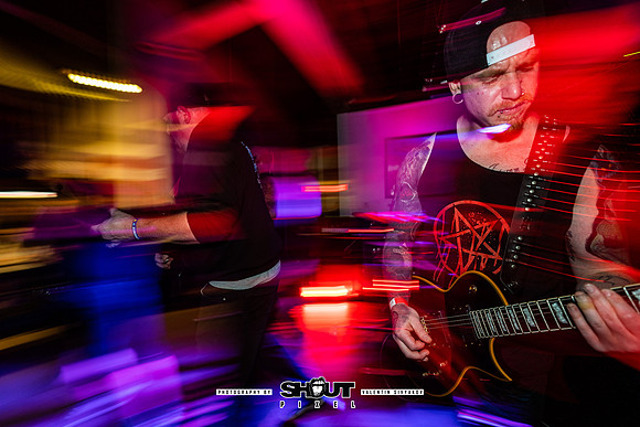 0082-Guns to Gallows at AURA Fest-0087-VAL00281