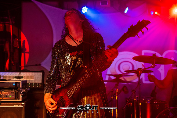 044-I Alone at Nightmare before Christmas Metal Show Wormhole bar photo by Valentin Sivyakov