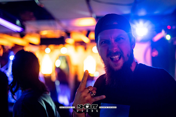 0066-Off-stage Captured by Robots with Pink Peugeot and JUS B show photo by Valentin Sivyakov-VAL05160